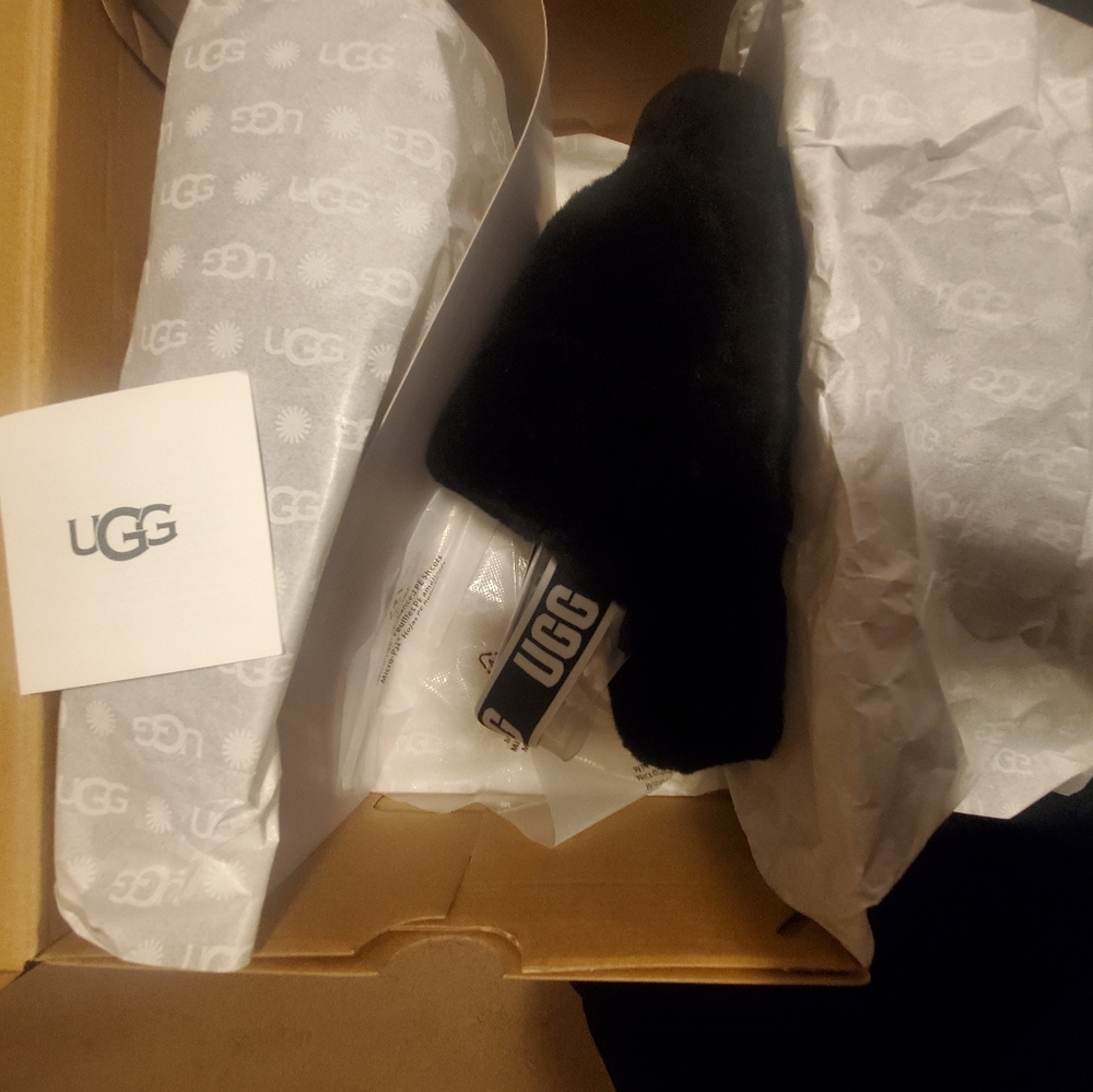 Ugg Fluff yeah slides